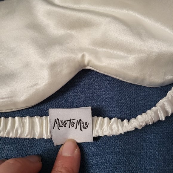 Cute Bridal accessories - Picture 5 of 8